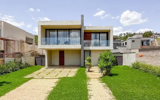 Exterior casa 02